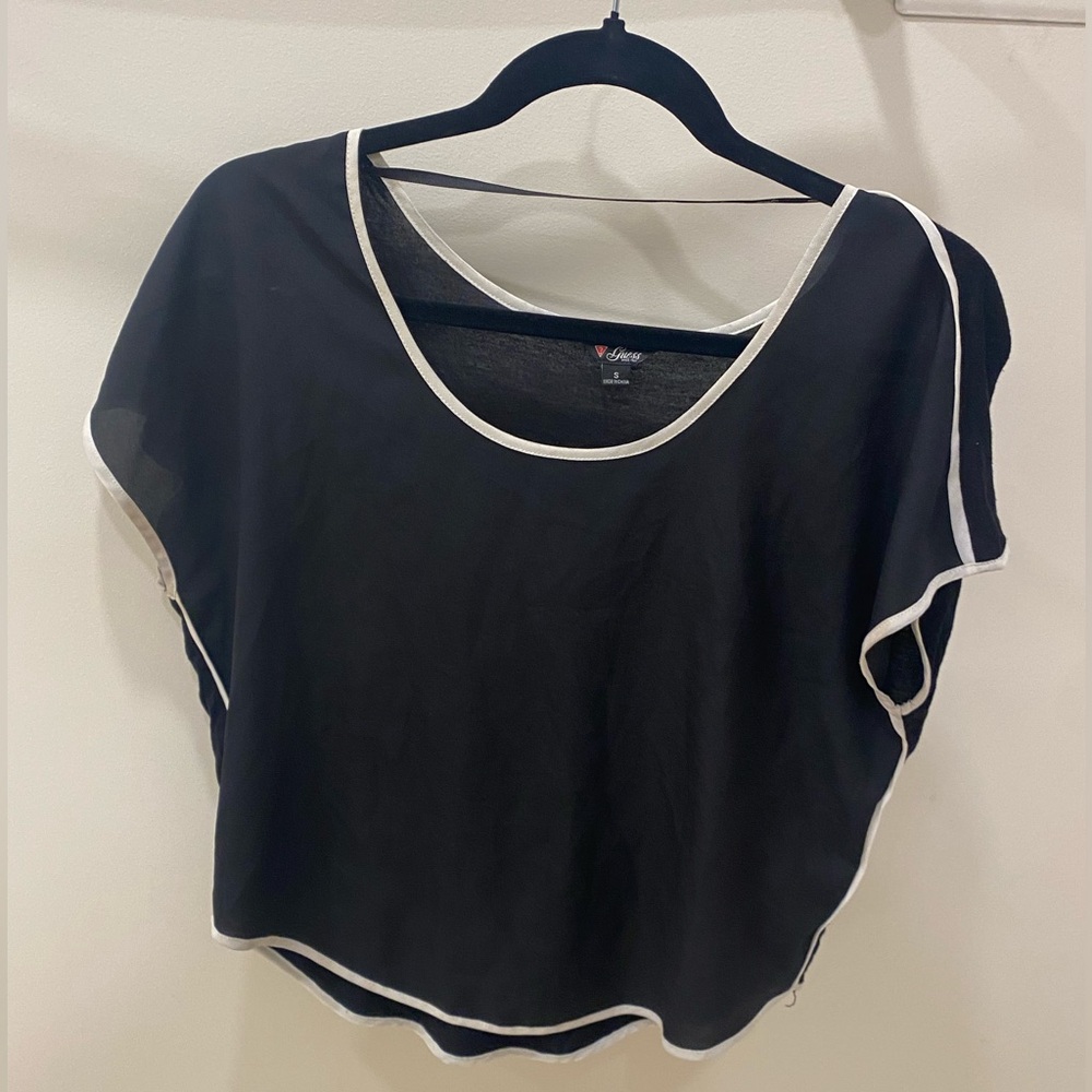 Guess Women’s Flowy Black Top with White Trim Size Small